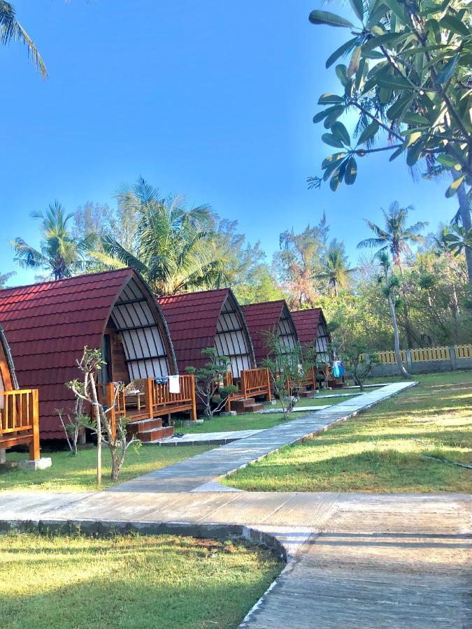 Hotel Blue Moon Meno Gili Meno Exterior foto